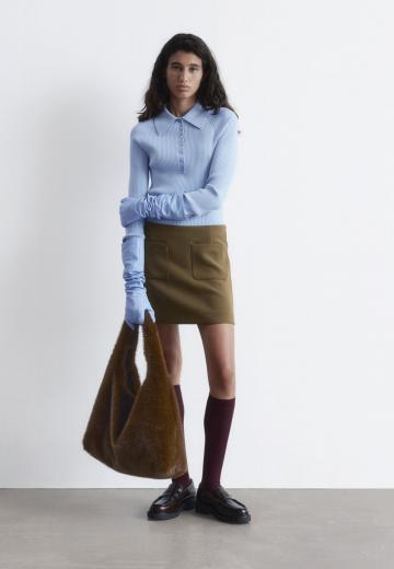 Юбка с накладными карманами