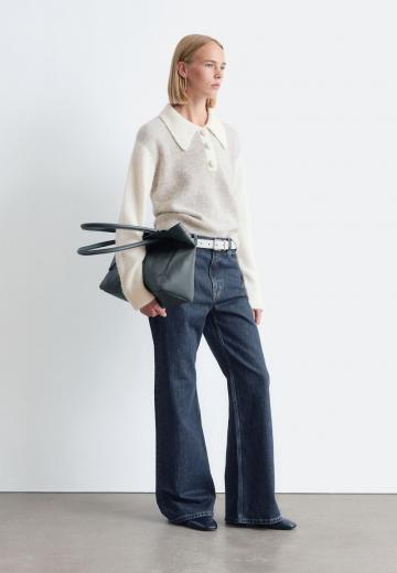 Пуловер с воротником поло