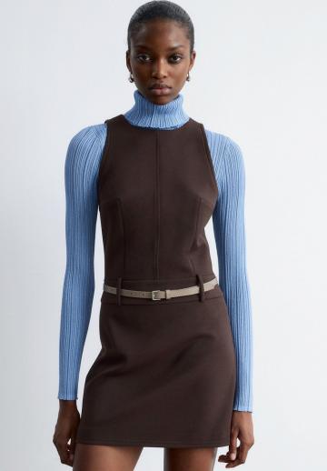 Короткое платье