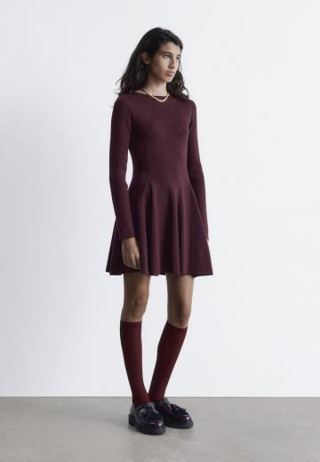 Вязаное платье