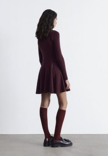 Вязаное платье