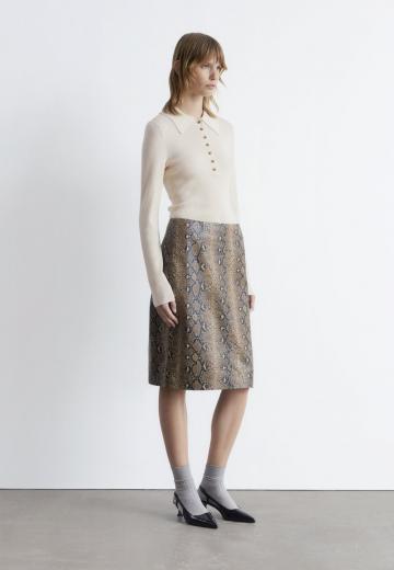 Пуловер с воротником поло