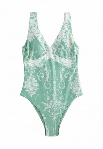 Слитный купальник