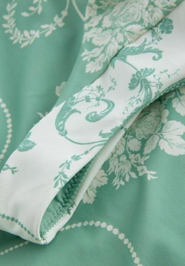 Слитный купальник