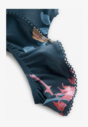 Слитный купальник