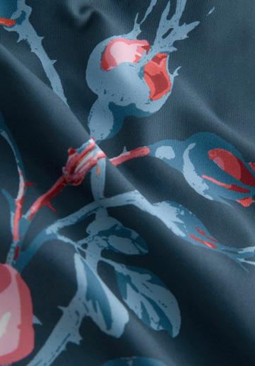 Слитный купальник