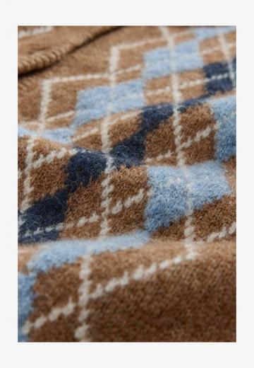 Жаккардовая кофта