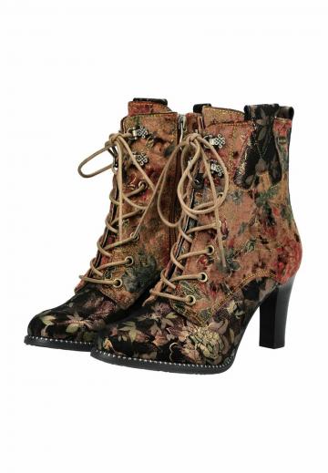 Ботинки на шнуровке