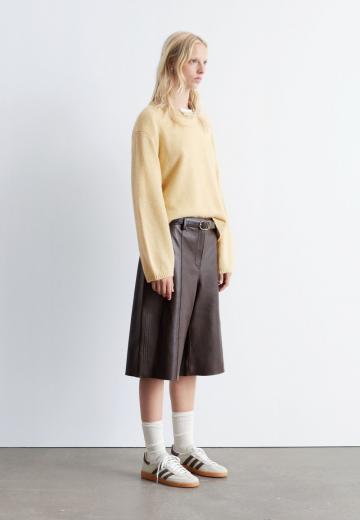 Пуловер в полоску