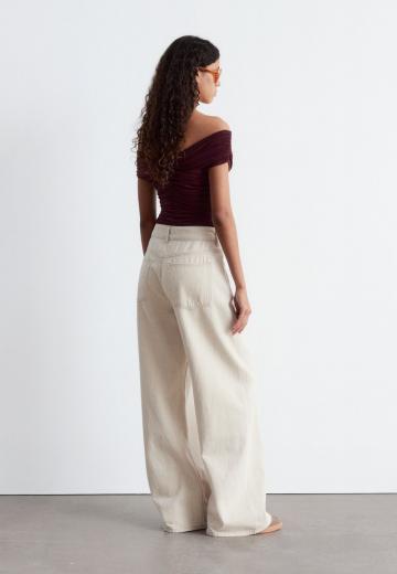 Блузка без рукавов