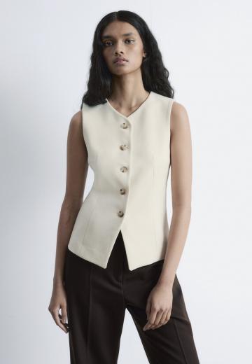 Джинсовая жилетка