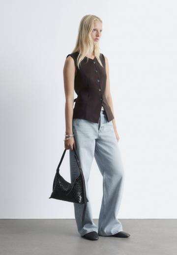 Джинсовая жилетка