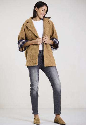 Короткое пальто