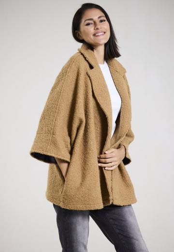 Короткое пальто