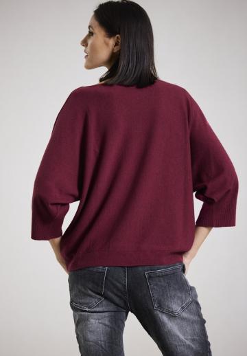 Пуловер с рукавом три четверти