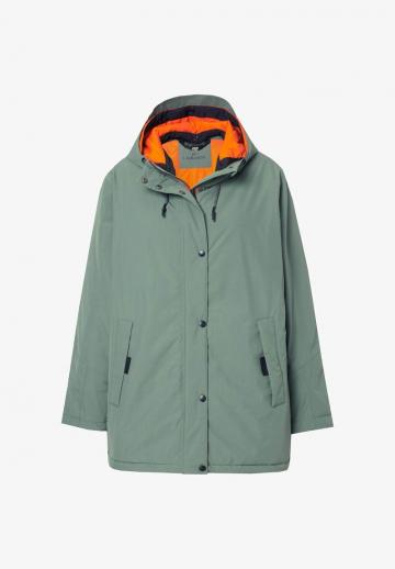 Короткое пальто