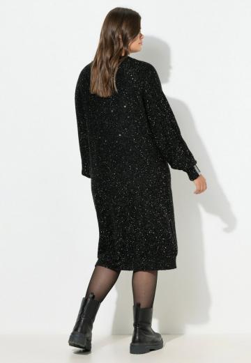 Вязаное платье