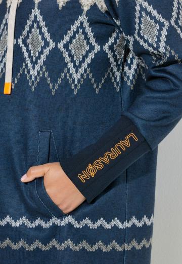 Вязаное платье