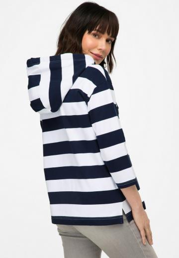 Пуловер с капюшоном