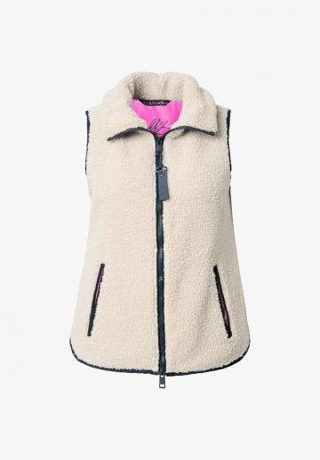 Длинный жилет