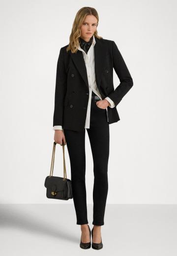 Узкие джинсы