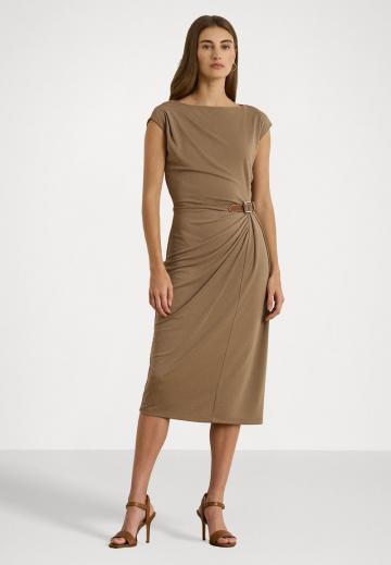 Платье футляр