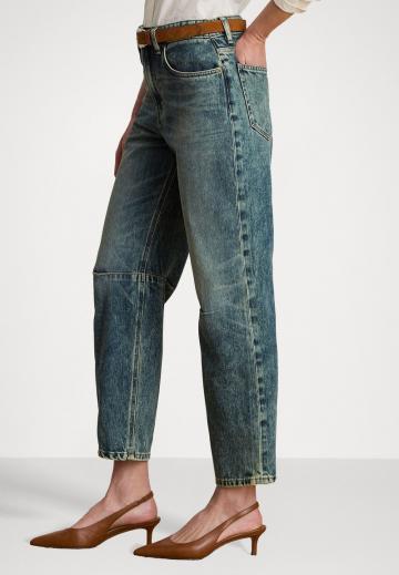 Прямые джинсы