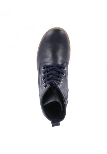 Ботинки на шнуровке