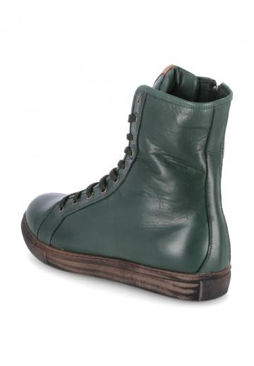 Ботинки на шнуровке