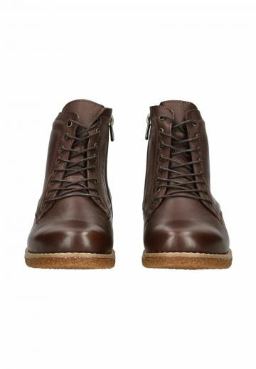 Ботинки на шнуровке