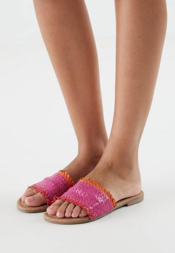 Гандбольные кроссовки