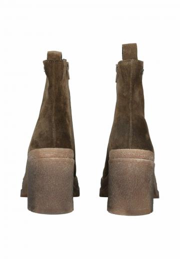 Полусапожки на высоком каблуке