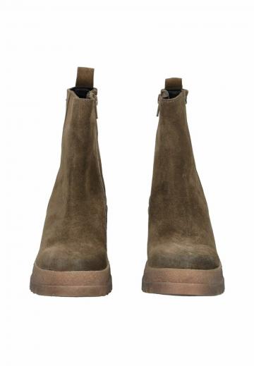 Полусапожки на высоком каблуке