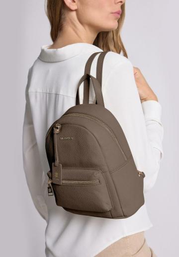 Кожаный рюкзак