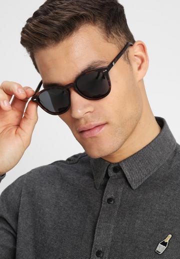 Солнечные очки