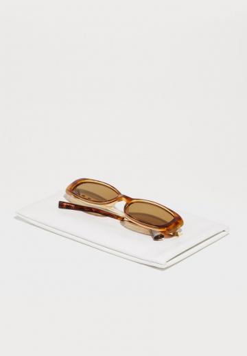 Солнечные очки