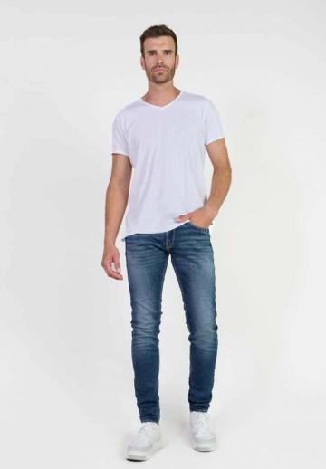 Узкие джинсы