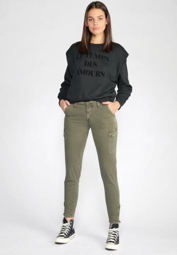 Узкие брюки