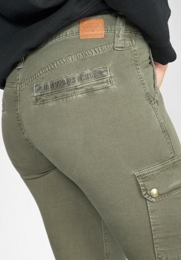 Узкие брюки