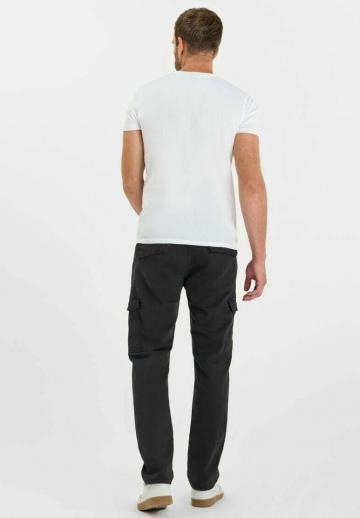 Брюки с накладными карманами