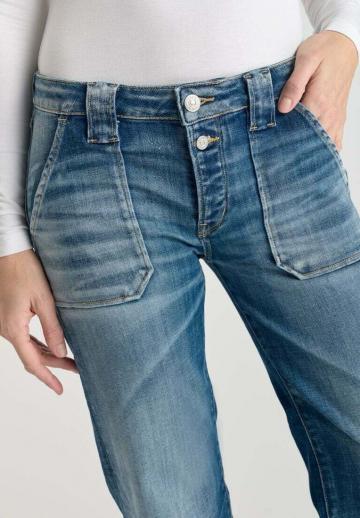 Джинсы