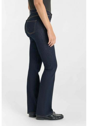 Клешеные брюки