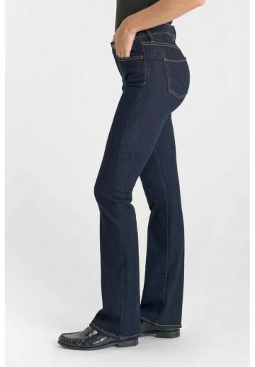 Клешеные брюки