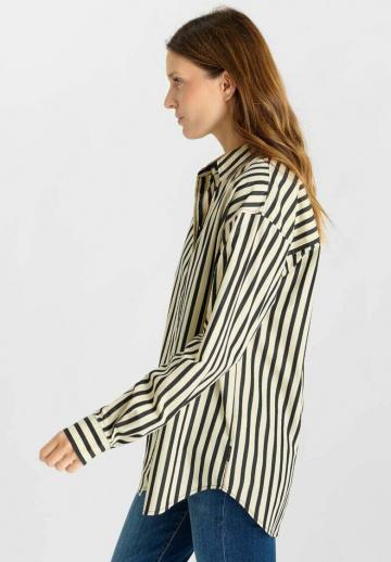 Длинная блузка