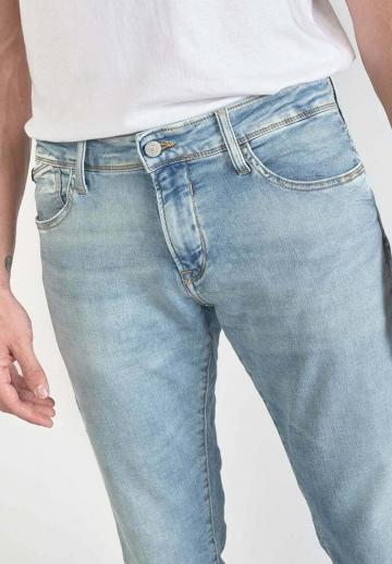 Узкие джинсы