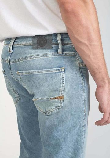 Узкие джинсы