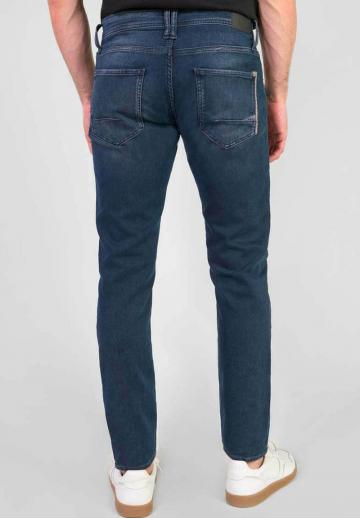 Узкие джинсы