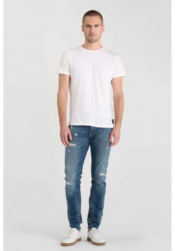 Узкие джинсы