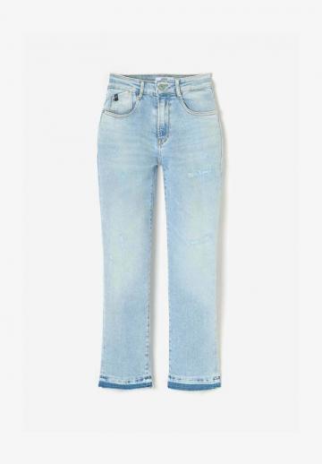 Короткие джинсы