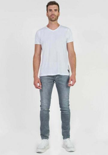 Узкие джинсы